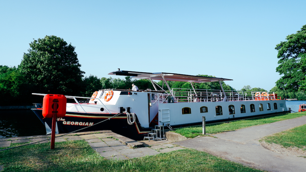 windsor cigar cruise boat