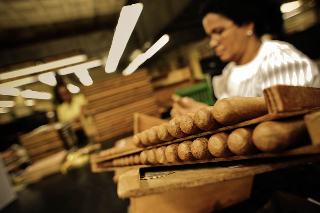 CIgars being rolled in Cuba